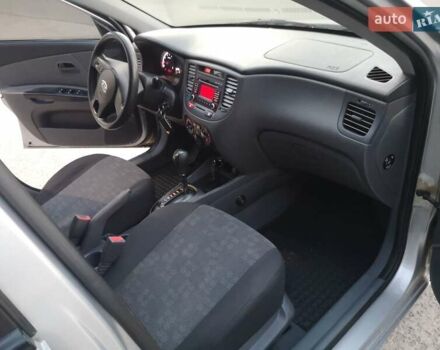 Серый Киа Рио, объемом двигателя 1.4 л и пробегом 178 тыс. км за 6800 $, фото 28 на Automoto.ua
