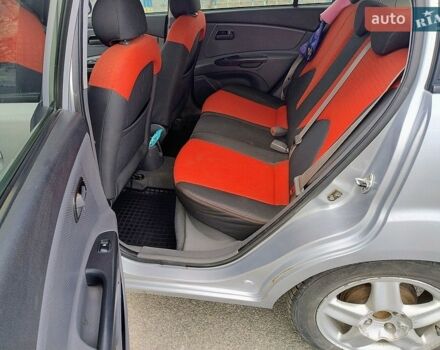 Серый Киа Рио, объемом двигателя 1.4 л и пробегом 201 тыс. км за 6200 $, фото 11 на Automoto.ua