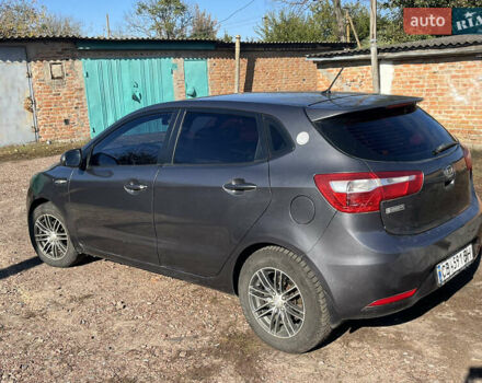 Серый Киа Рио, объемом двигателя 1.4 л и пробегом 277 тыс. км за 6200 $, фото 2 на Automoto.ua