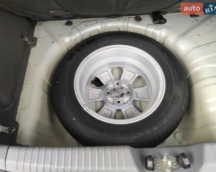 Сірий Кіа Ріо, об'ємом двигуна 1.4 л та пробігом 182 тис. км за 5850 $, фото 14 на Automoto.ua