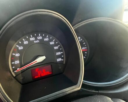 Серый Киа Рио, объемом двигателя 1.1 л и пробегом 217 тыс. км за 5400 $, фото 2 на Automoto.ua