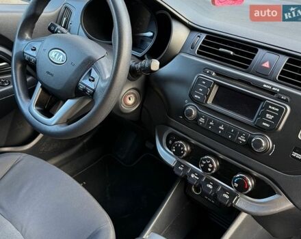 Серый Киа Рио, объемом двигателя 1.4 л и пробегом 103 тыс. км за 8000 $, фото 21 на Automoto.ua