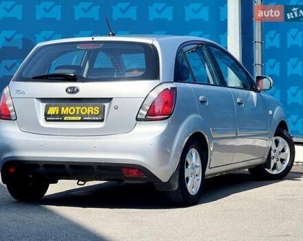 Серый Киа Рио, объемом двигателя 1.4 л и пробегом 158 тыс. км за 6300 $, фото 3 на Automoto.ua