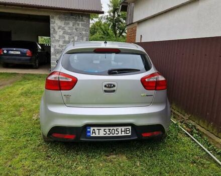 Серый Киа Рио, объемом двигателя 1.12 л и пробегом 260 тыс. км за 5500 $, фото 2 на Automoto.ua