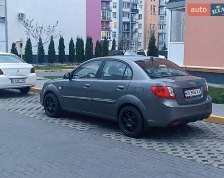 Сірий Кіа Ріо, об'ємом двигуна 1.4 л та пробігом 103 тис. км за 5800 $, фото 5 на Automoto.ua
