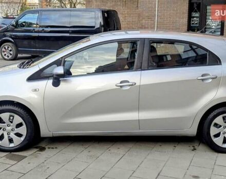 Серый Киа Рио, объемом двигателя 1.12 л и пробегом 244 тыс. км за 4850 $, фото 3 на Automoto.ua