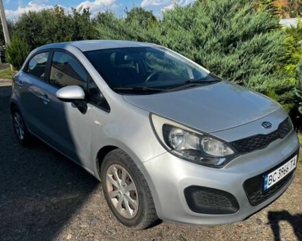 Серый Киа Рио, объемом двигателя 1.1 л и пробегом 217 тыс. км за 5400 $, фото 1 на Automoto.ua