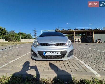 Сірий Кіа Ріо, об'ємом двигуна 1.4 л та пробігом 254 тис. км за 6500 $, фото 1 на Automoto.ua