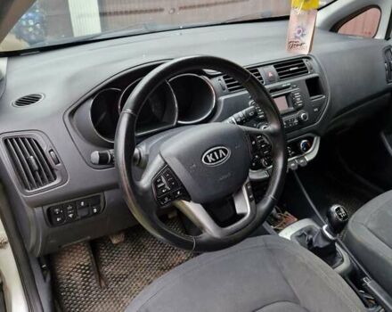 Серый Киа Рио, объемом двигателя 1.12 л и пробегом 260 тыс. км за 5500 $, фото 4 на Automoto.ua