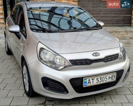 Серый Киа Рио, объемом двигателя 1.12 л и пробегом 244 тыс. км за 4850 $, фото 5 на Automoto.ua