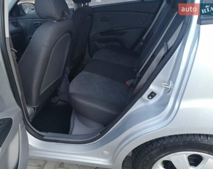 Серый Киа Рио, объемом двигателя 1.4 л и пробегом 178 тыс. км за 6800 $, фото 34 на Automoto.ua