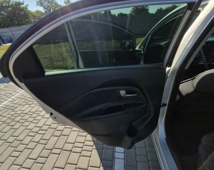 Серый Киа Рио, объемом двигателя 1.4 л и пробегом 254 тыс. км за 6497 $, фото 17 на Automoto.ua