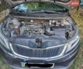 Серый Киа Рио, объемом двигателя 1.4 л и пробегом 205 тыс. км за 5400 $, фото 2 на Automoto.ua