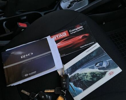 Серый Киа Рио, объемом двигателя 1.6 л и пробегом 214 тыс. км за 8500 $, фото 11 на Automoto.ua