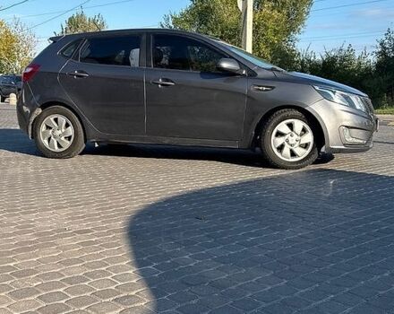 Серый Киа Рио, объемом двигателя 1.4 л и пробегом 177 тыс. км за 6777 $, фото 5 на Automoto.ua