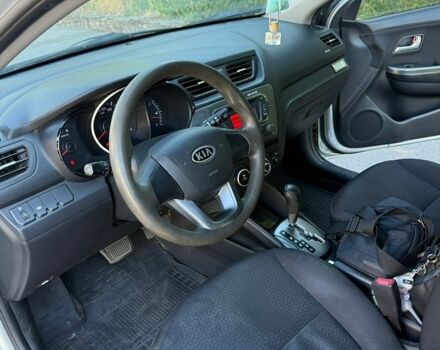 Серый Киа Рио, объемом двигателя 1.6 л и пробегом 125 тыс. км за 7700 $, фото 26 на Automoto.ua