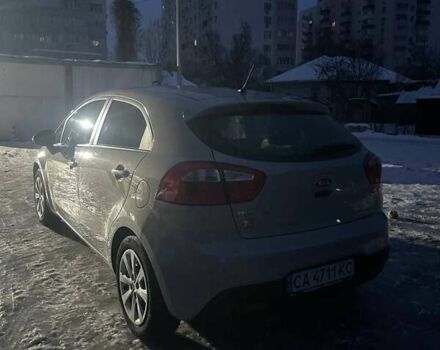 Серый Киа Рио, объемом двигателя 1.12 л и пробегом 220 тыс. км за 5750 $, фото 5 на Automoto.ua