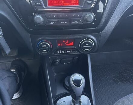 Сірий Кіа Ріо, об'ємом двигуна 1.6 л та пробігом 145 тис. км за 8200 $, фото 5 на Automoto.ua