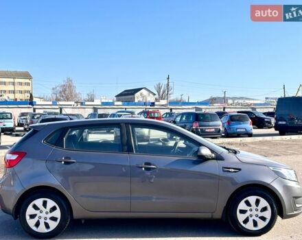 Сірий Кіа Ріо, об'ємом двигуна 1.4 л та пробігом 80 тис. км за 8200 $, фото 3 на Automoto.ua