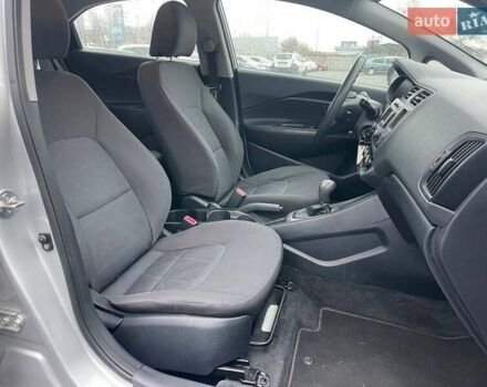 Серый Киа Рио, объемом двигателя 1.59 л и пробегом 138 тыс. км за 7990 $, фото 11 на Automoto.ua