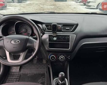 Серый Киа Рио, объемом двигателя 1.4 л и пробегом 178 тыс. км за 6350 $, фото 7 на Automoto.ua