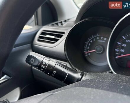 Сірий Кіа Ріо, об'ємом двигуна 1.4 л та пробігом 62 тис. км за 7690 $, фото 21 на Automoto.ua