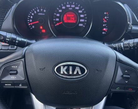 Сірий Кіа Ріо, об'ємом двигуна 1.6 л та пробігом 145 тис. км за 8200 $, фото 6 на Automoto.ua