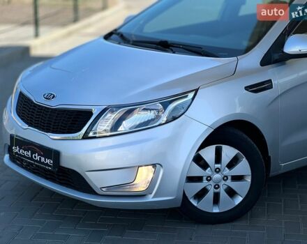 Сірий Кіа Ріо, об'ємом двигуна 1.59 л та пробігом 189 тис. км за 7599 $, фото 1 на Automoto.ua