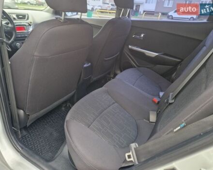 Серый Киа Рио, объемом двигателя 1.6 л и пробегом 98 тыс. км за 9400 $, фото 57 на Automoto.ua