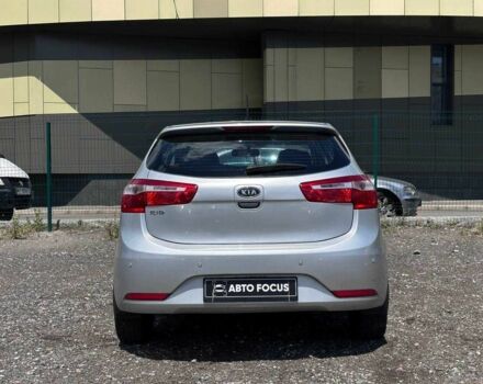 Серый Киа Рио, объемом двигателя 1.4 л и пробегом 62 тыс. км за 7990 $, фото 6 на Automoto.ua