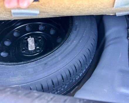 Сірий Кіа Ріо, об'ємом двигуна 1.4 л та пробігом 80 тис. км за 8200 $, фото 15 на Automoto.ua