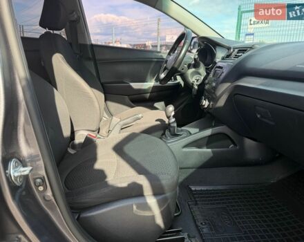 Серый Киа Рио, объемом двигателя 1.4 л и пробегом 186 тыс. км за 6790 $, фото 22 на Automoto.ua