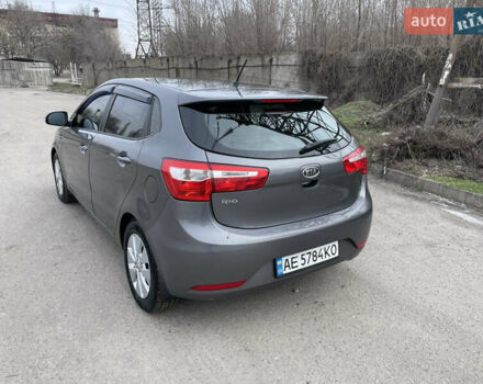 Серый Киа Рио, объемом двигателя 1.6 л и пробегом 156 тыс. км за 8800 $, фото 3 на Automoto.ua