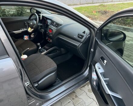 Кіа Ріо 2012 у Одесі на Automoto.ua Сірий Кіа Ріо, об'ємом двигуна 1.6 л та пробігом 103 тис. км за 6650 $, фото 13 на Automoto.ua