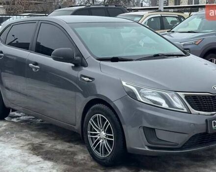 Серый Киа Рио, объемом двигателя 1.4 л и пробегом 178 тыс. км за 6350 $, фото 1 на Automoto.ua