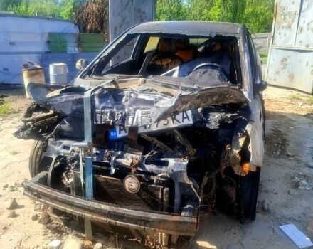 Серый Киа Рио, объемом двигателя 1.6 л и пробегом 125 тыс. км за 1750 $, фото 3 на Automoto.ua