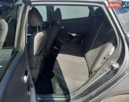 Серый Киа Рио, объемом двигателя 1.4 л и пробегом 198 тыс. км за 6500 $, фото 16 на Automoto.ua