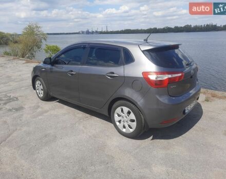 Серый Киа Рио, объемом двигателя 1.4 л и пробегом 198 тыс. км за 6500 $, фото 2 на Automoto.ua