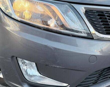 Серый Киа Рио, объемом двигателя 1.6 л и пробегом 104 тыс. км за 8000 $, фото 4 на Automoto.ua
