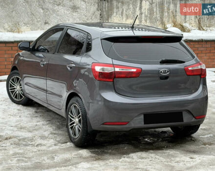 Сірий Кіа Ріо, об'ємом двигуна 1.4 л та пробігом 177 тис. км за 5450 $, фото 5 на Automoto.ua