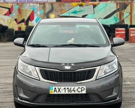 Сірий Кіа Ріо, об'ємом двигуна 1.4 л та пробігом 205 тис. км за 4900 $, фото 4 на Automoto.ua