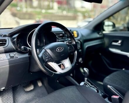 Сірий Кіа Ріо, об'ємом двигуна 1.6 л та пробігом 150 тис. км за 7900 $, фото 5 на Automoto.ua