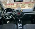 Сірий Кіа Ріо, об'ємом двигуна 1.6 л та пробігом 150 тис. км за 8500 $, фото 6 на Automoto.ua