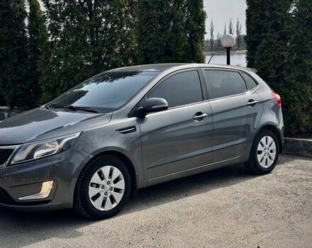 Сірий Кіа Ріо, об'ємом двигуна 1.6 л та пробігом 150 тис. км за 8250 $, фото 1 на Automoto.ua