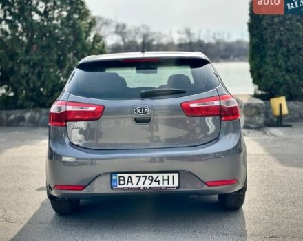 Сірий Кіа Ріо, об'ємом двигуна 1.6 л та пробігом 150 тис. км за 7900 $, фото 3 на Automoto.ua