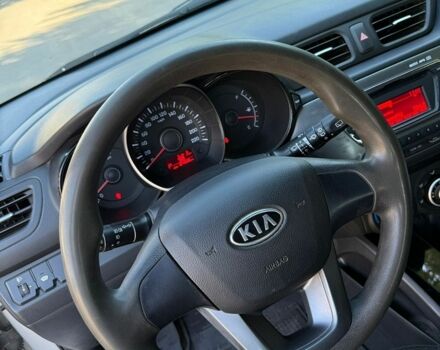 Серый Киа Рио, объемом двигателя 1.6 л и пробегом 125 тыс. км за 7700 $, фото 28 на Automoto.ua