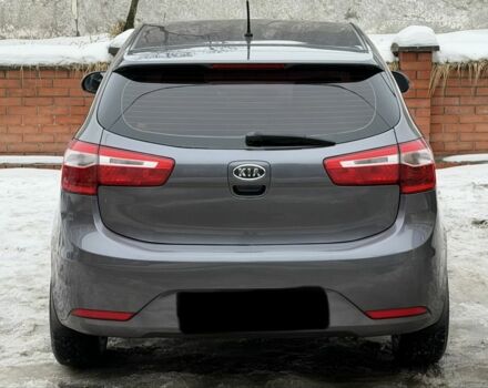 Сірий Кіа Ріо, об'ємом двигуна 1.4 л та пробігом 177 тис. км за 5450 $, фото 4 на Automoto.ua