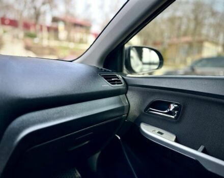 Сірий Кіа Ріо, об'ємом двигуна 1.6 л та пробігом 150 тис. км за 8250 $, фото 16 на Automoto.ua