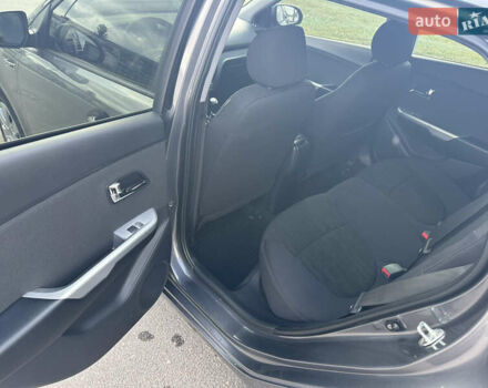 Серый Киа Рио, объемом двигателя 1.59 л и пробегом 103 тыс. км за 6999 $, фото 11 на Automoto.ua