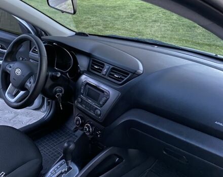 Серый Киа Рио, объемом двигателя 1.6 л и пробегом 214 тыс. км за 8500 $, фото 13 на Automoto.ua